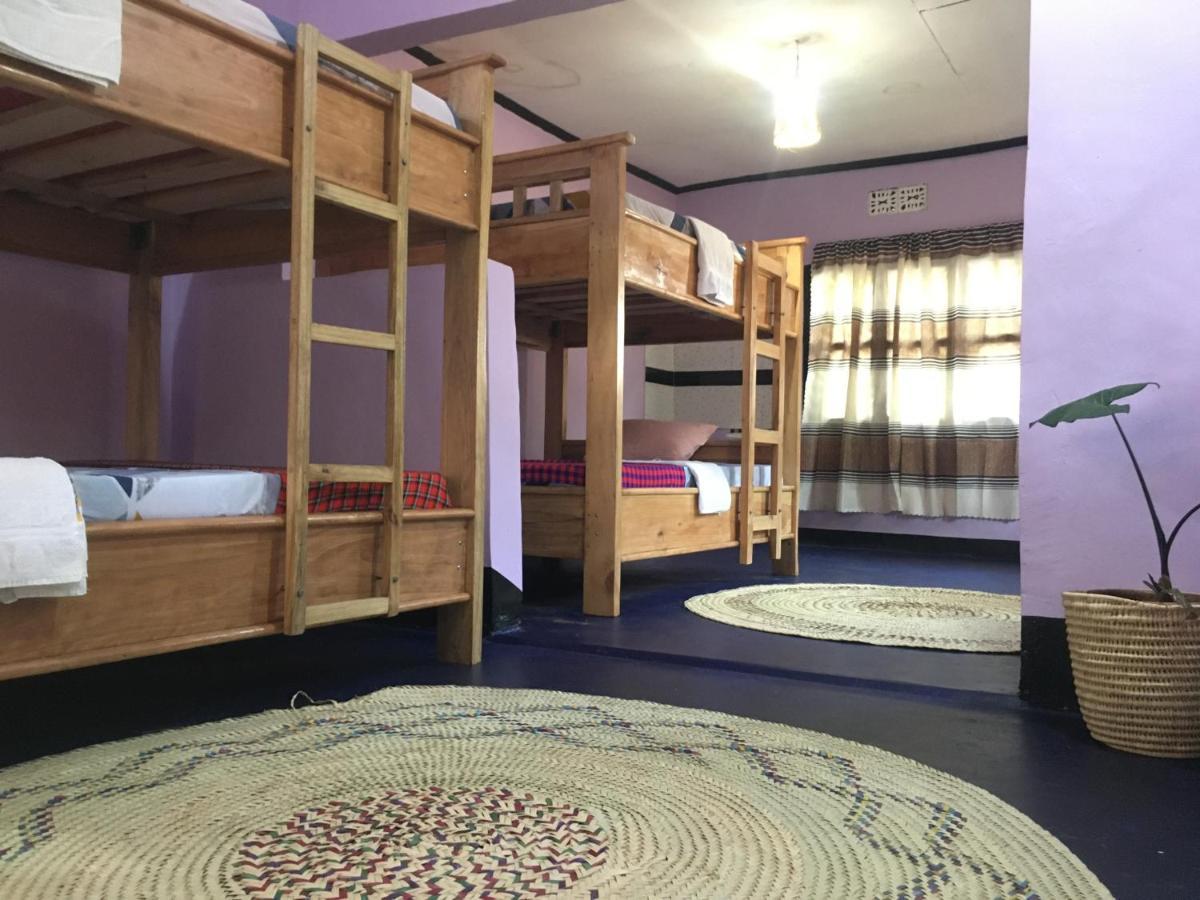 דירות מטו וואמבו Ava Garden Backpackers מראה חיצוני תמונה