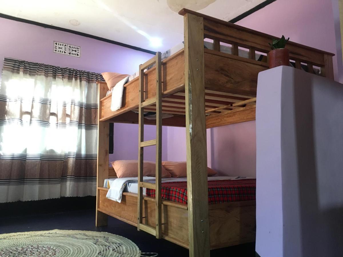 דירות מטו וואמבו Ava Garden Backpackers מראה חיצוני תמונה