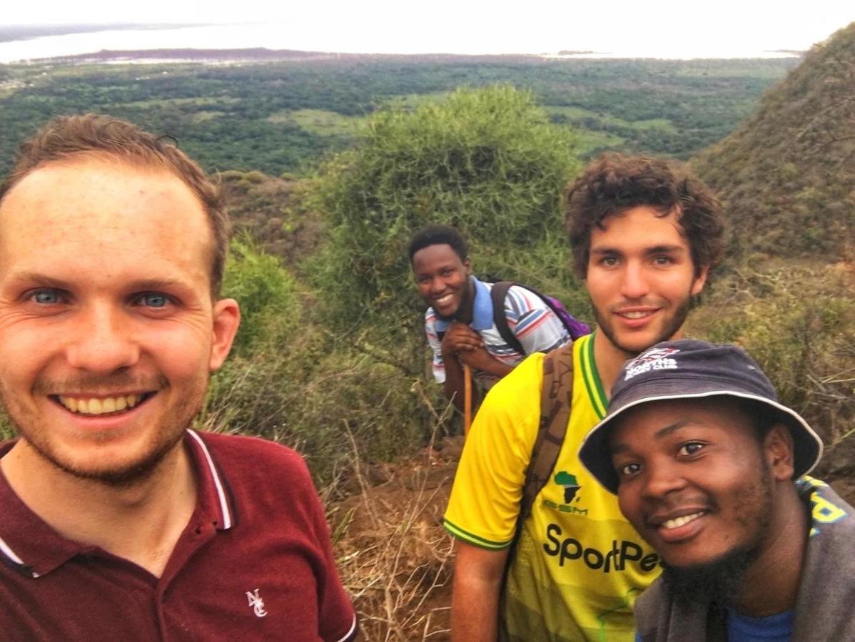 דירות מטו וואמבו Ava Garden Backpackers מראה חיצוני תמונה