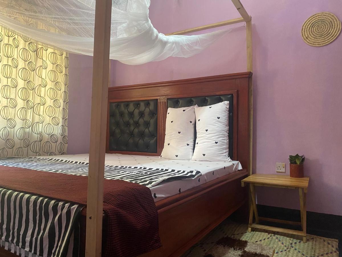 דירות מטו וואמבו Ava Garden Backpackers מראה חיצוני תמונה