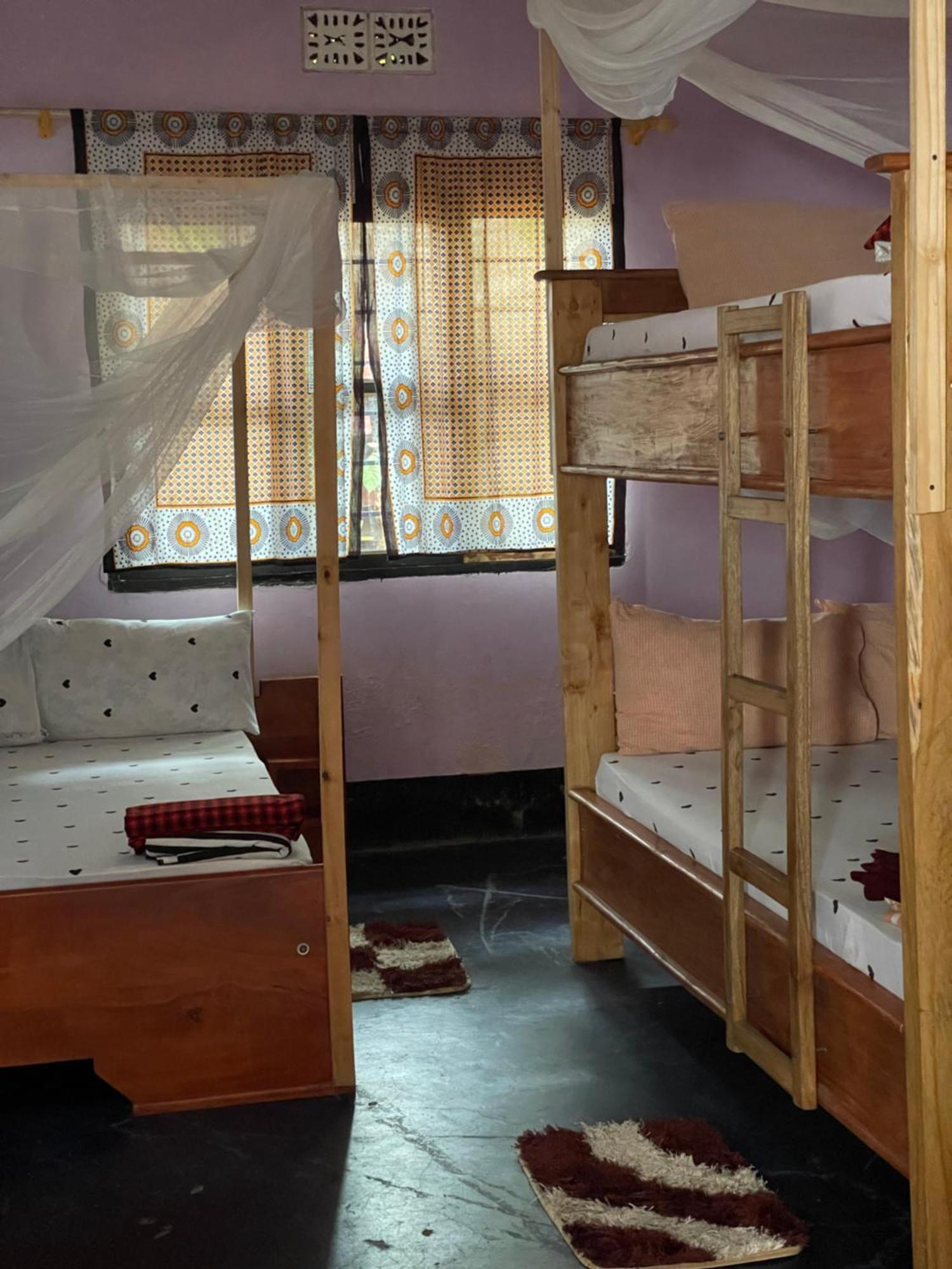 דירות מטו וואמבו Ava Garden Backpackers מראה חיצוני תמונה